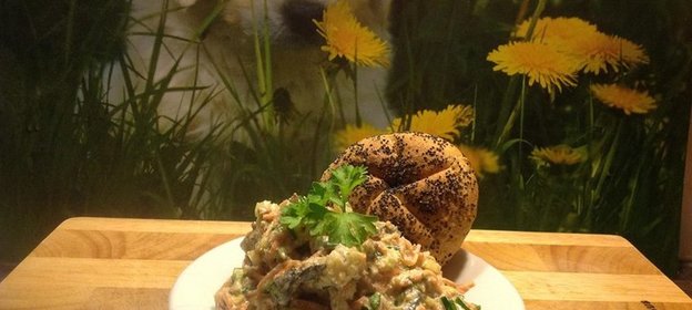 Салат морковный с морской капустой