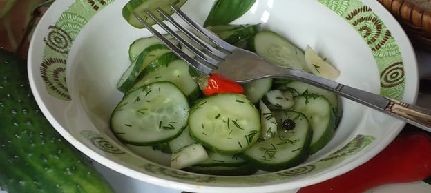 Салат «Курочка Ряба»