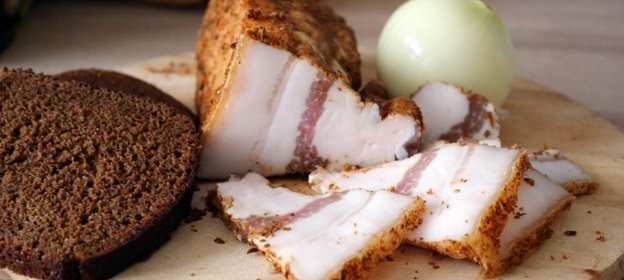 Домашнее соленое сало