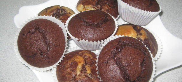 Цветущие пестрые маффины