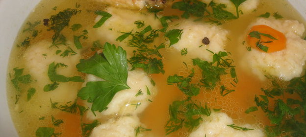 Масляные клёцки с бульоном