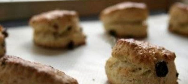 Смородиновые булочки
