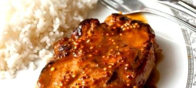 Стейк из свинины с апельсиново-горчичным соусом