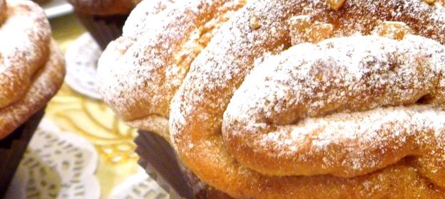 Булочки-розочки с отрубями и корицей