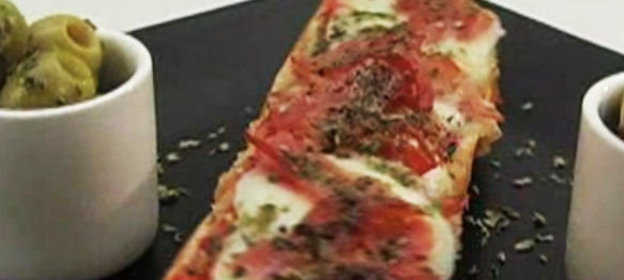 Быстро-пицца из багета