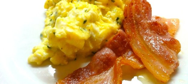 Яичница с салом