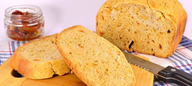 Хлеб с отрубями и вялеными помидорами в хлебопечке