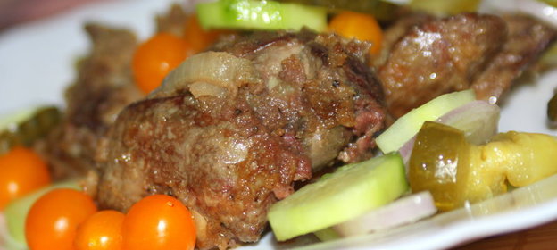 Утиная печень в картофельных хлопьях и в маринаде