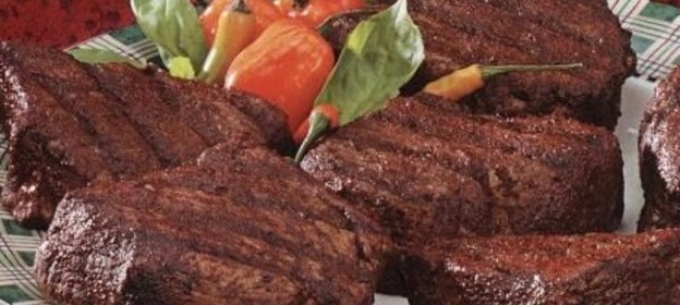 Говяжьи стейки, приготовленные на гриле