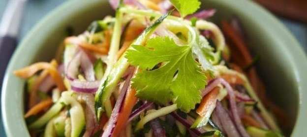 Салат из цукини с морковью и лимоном