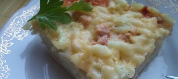 Запеканка из макарон с колбасой