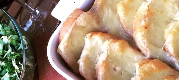 Рамекен — хлеб запеченный с сыром