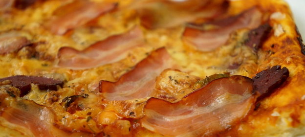 Пицца с беконом и чили. Тест-драйв с Окраиной