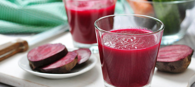 Смузи со свеклой и малиной