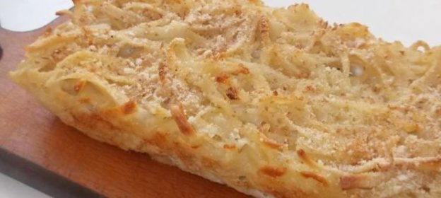 Макаронник или лапшевник с яйцом