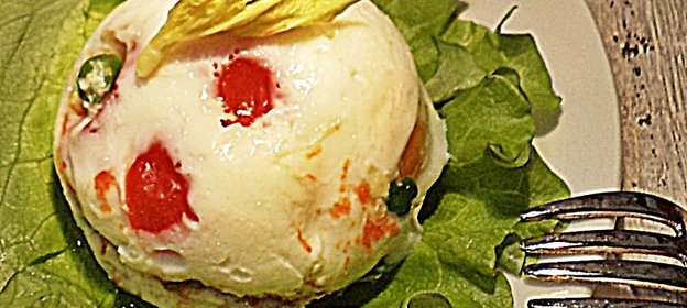 Яичница за одну минуту с яйцами от счастливой курицы, с мидиями и овощами! Раз и готово!