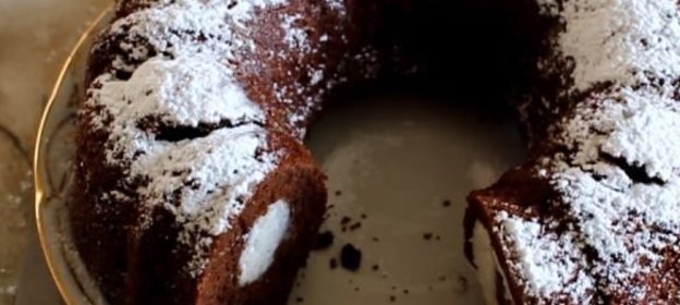 Морская капуста, тушенная с отварной курицей