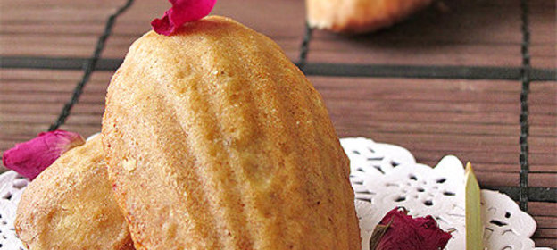 Печенье Мадлен с розами