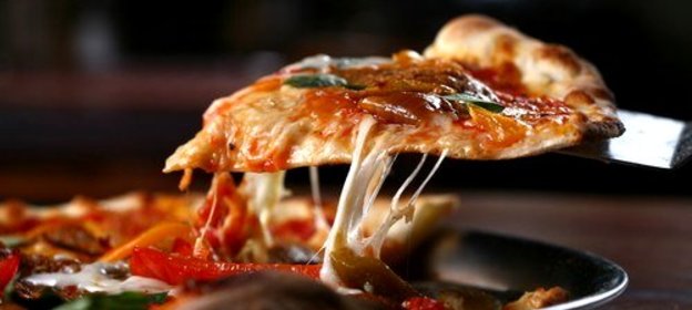 Пицца c артишоками и консервированными помидорами