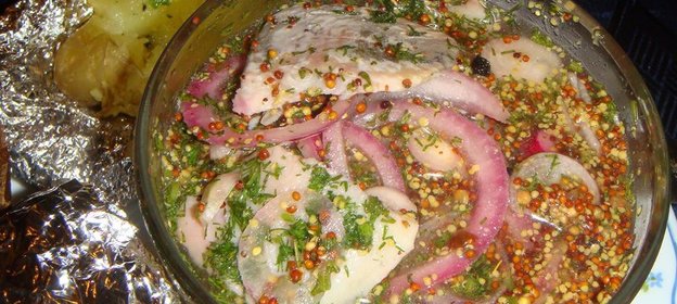 Сельдь в горчичном маринаде