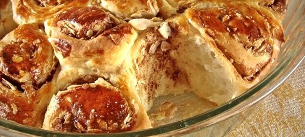 Дрожжевые булочки на кефире