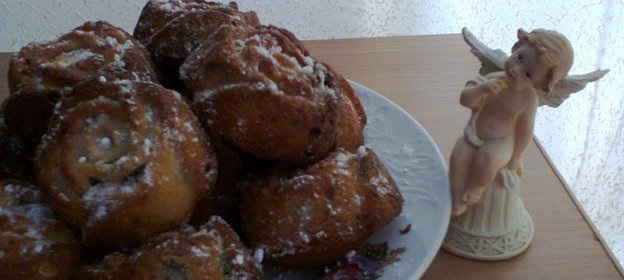 Йогуртовые кексы с изюмом