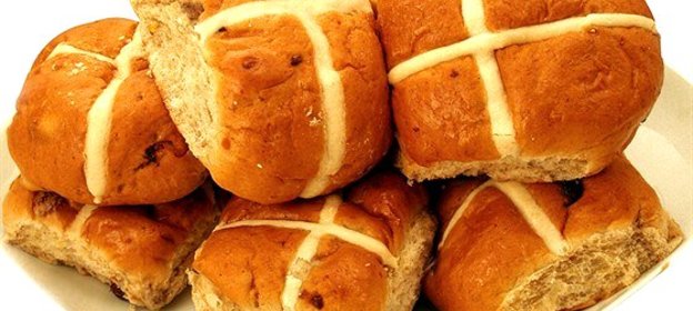 Горячие булочки с коринкой