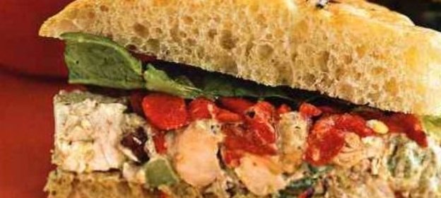 Морская капуста с курицей