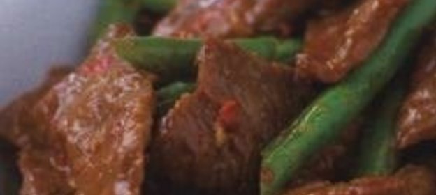 Бульон из подрумяненных овощей с клецками из шпината