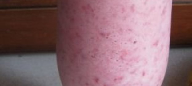 Бананово-малиновый смузи