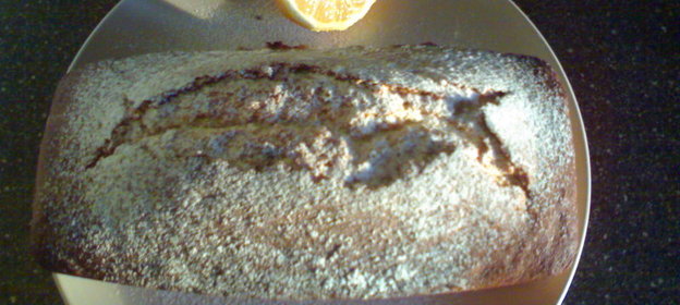 Лимонный кекс с орехами и коньяком