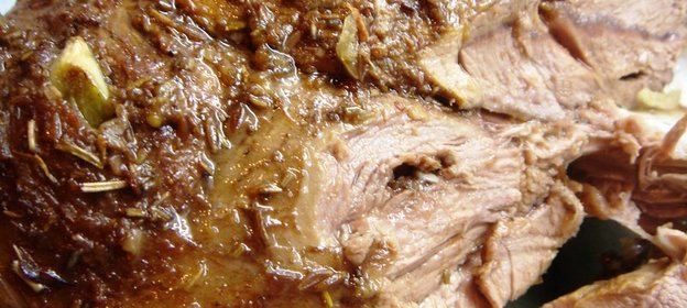 Баранья нога в бальзамическом маринаде