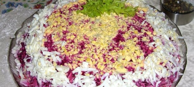 Селедка под шубой с жареным луком