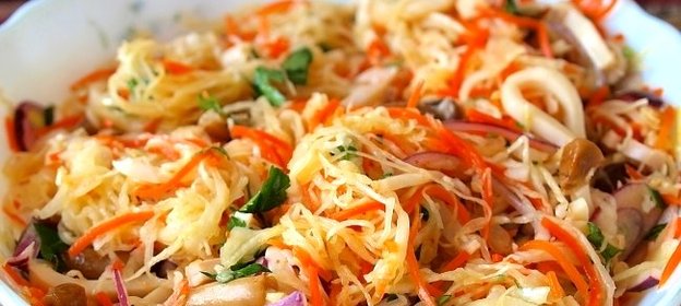 Опята, соленые с капустой