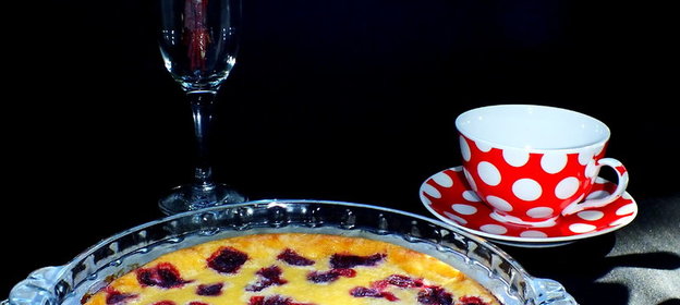 Французская рисовая запеканка с вишней