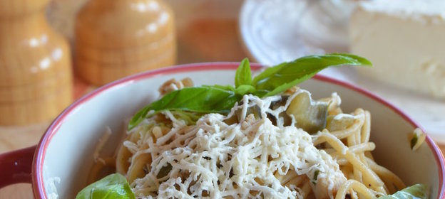 Паста с баклажанами и курицей