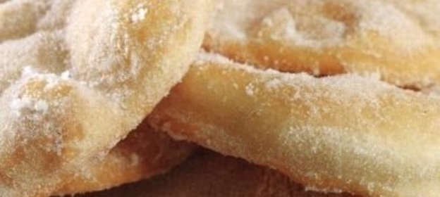 Дрожжевые лепешки с сахаром