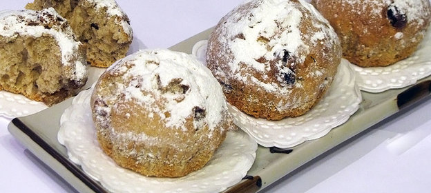 Пряные маффины с изюмом