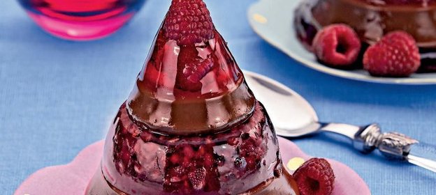 Желе из малины и шоколада