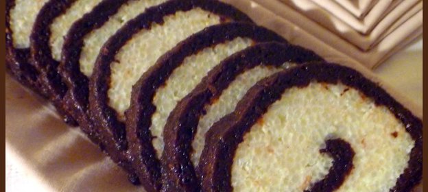 Десертный рулетБАУНТИ с рисом и черносливом