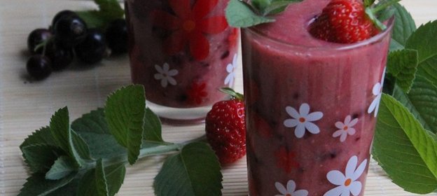 Ягодный смузи Яркий вкус