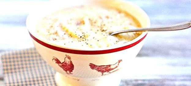 Куриный бульон с клецками