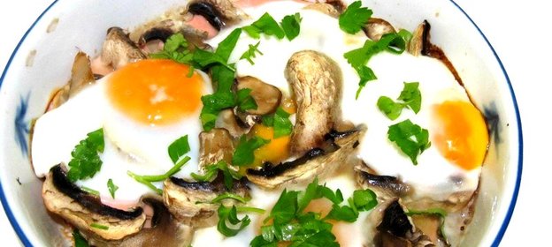 Яичница запеченная