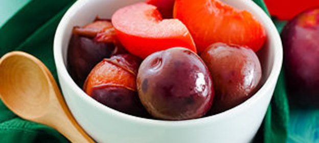 Пряные сливы в маринаде в мультиварке