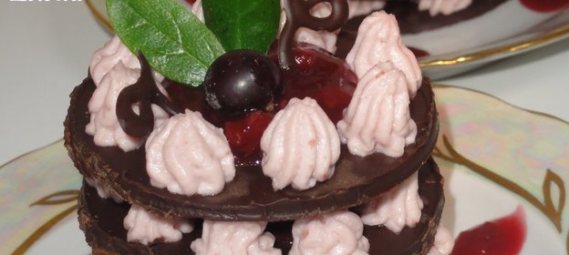 Torre pendente di Pisa - Шоколадно-творожный десерт с вишневым джемом