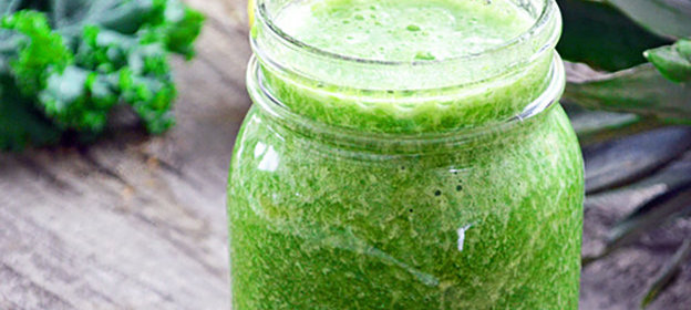 Ананасовый смузи с капустой кале