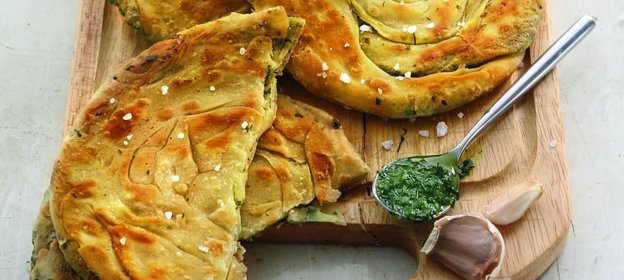 Лепешки с зеленым маслом