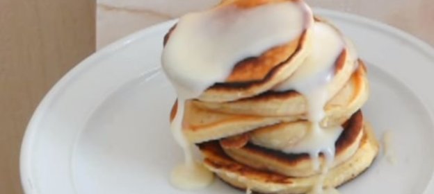 Оладьи на сгущенном молоке и сметане