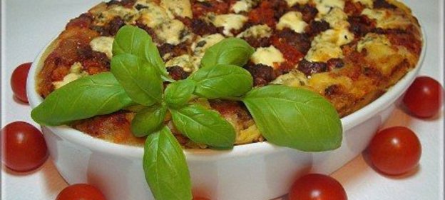 Запеканка с сельдереем, томатами и говядиной