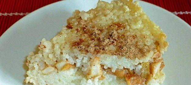 Рисовая запеканка с яблоками